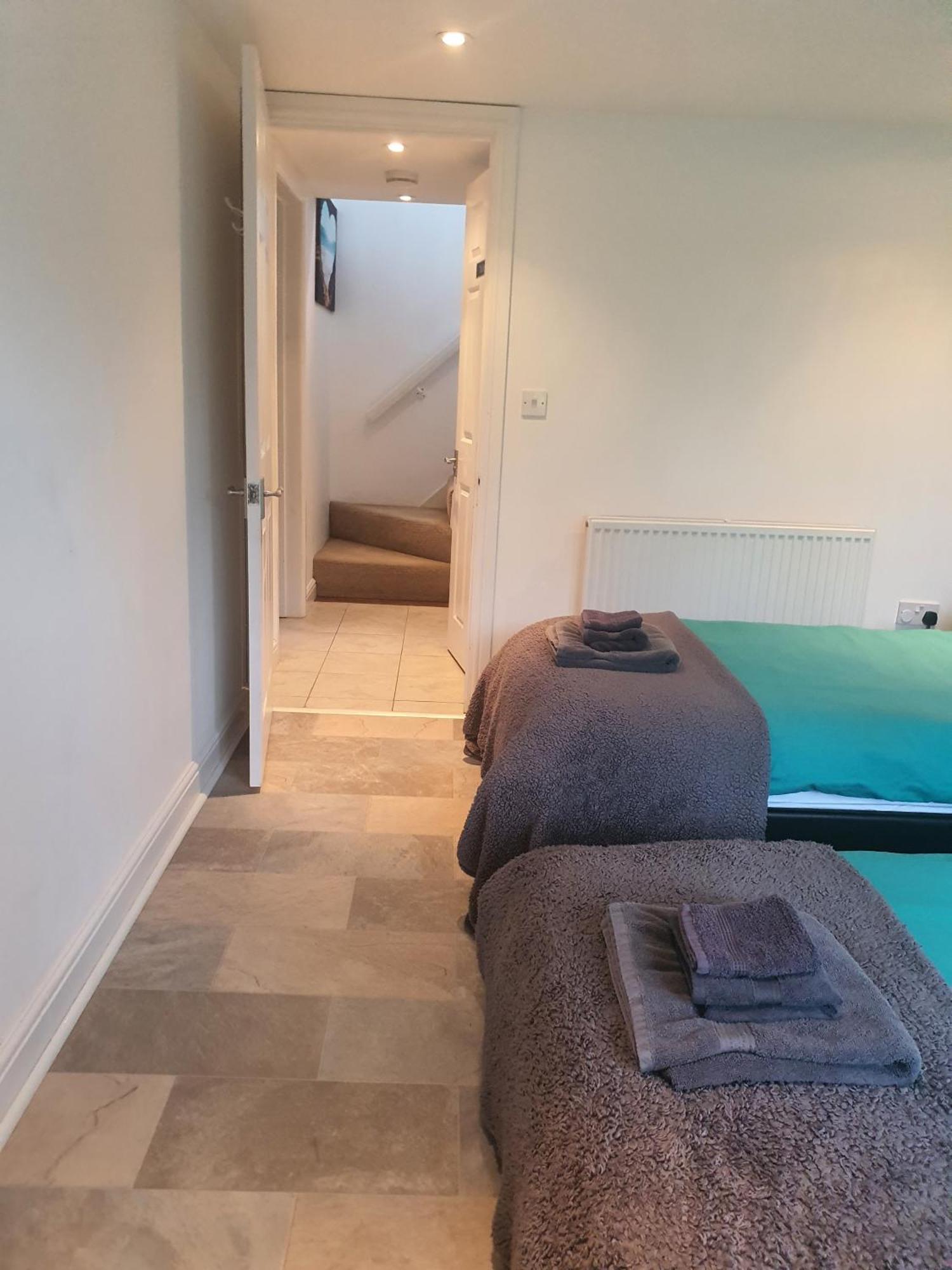 Idyllic 2 Bedroom Self-Contained Upsidedown Annexe Llandrindod Wells Εξωτερικό φωτογραφία