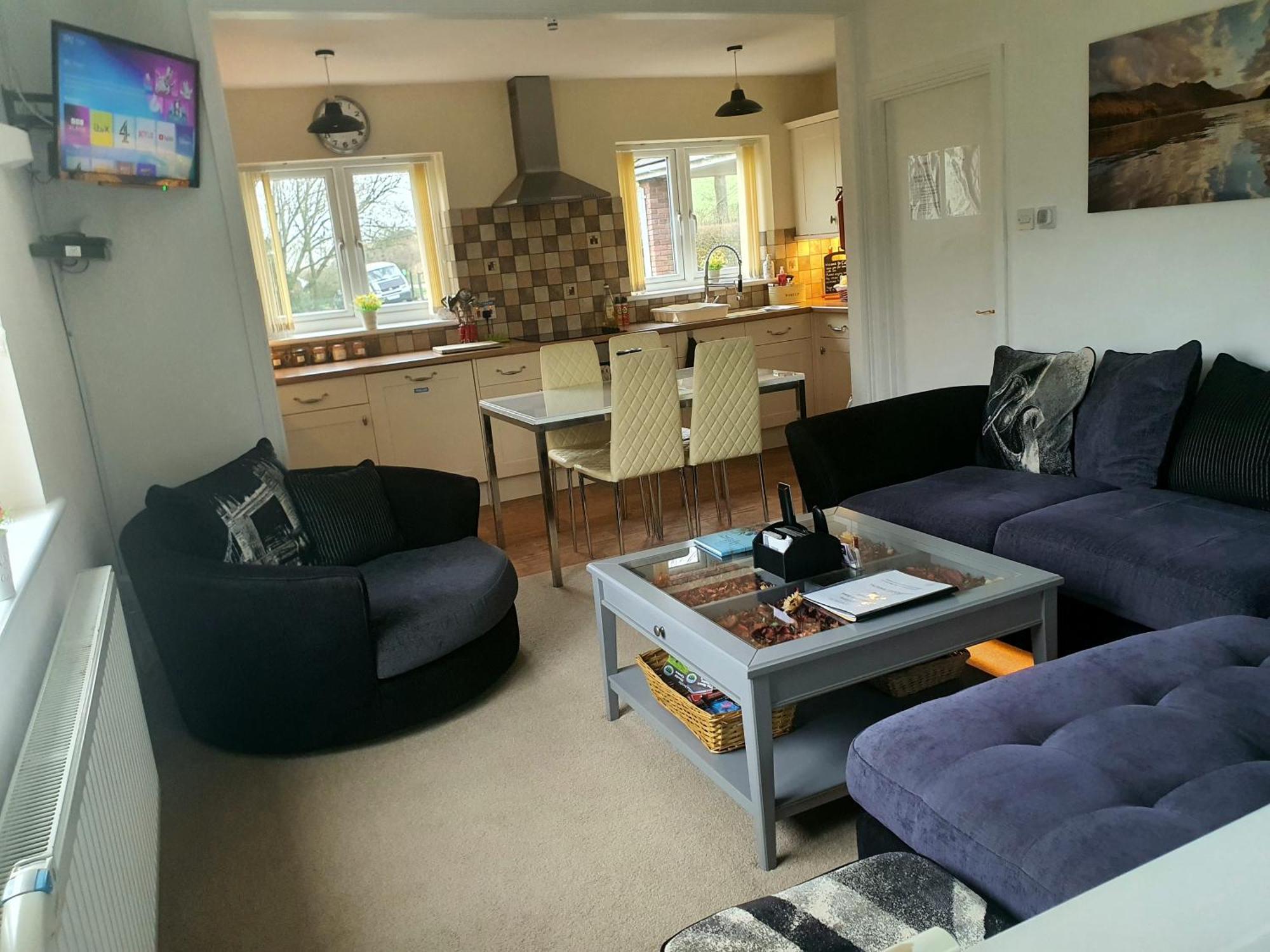Idyllic 2 Bedroom Self-Contained Upsidedown Annexe Llandrindod Wells Εξωτερικό φωτογραφία