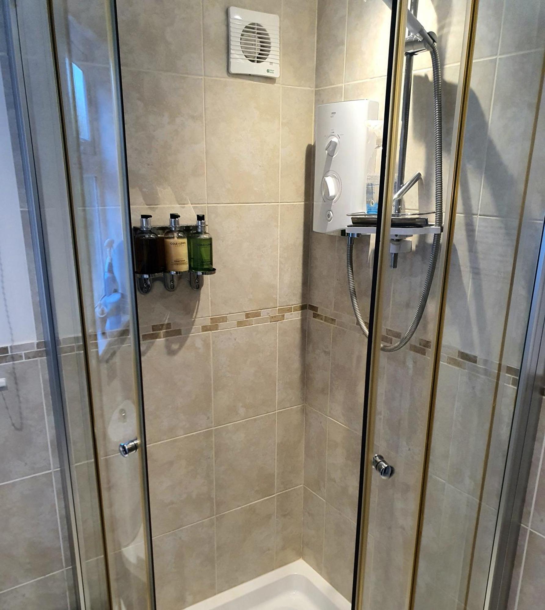 Idyllic 2 Bedroom Self-Contained Upsidedown Annexe Llandrindod Wells Εξωτερικό φωτογραφία
